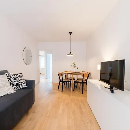 Kosmonautow Comfort By Bookinghost Poznań