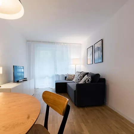 Kosmonautow Comfort By Bookinghost * פוזנן